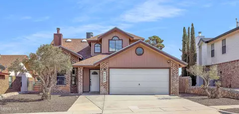 4724 Loma De Color Dr, El Paso, TX 79934
