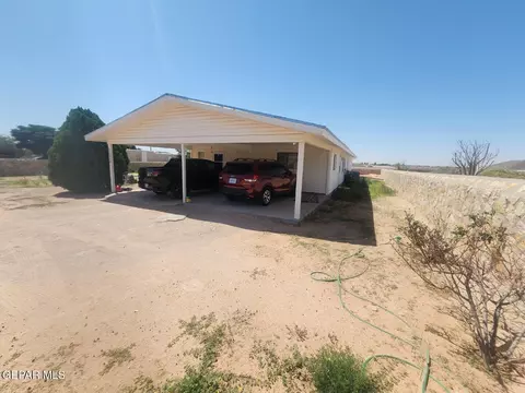 15300 Desert Bloom Dr, El Paso, TX 79938