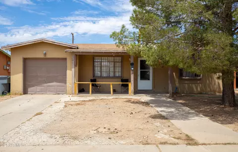 8829 Mount Chinati Dr, El Paso, TX 79904