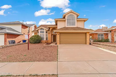 3153 Crazy Horse Dr, El Paso, TX 79936