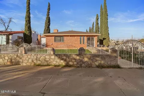 4729 Trowbridge Dr, El Paso, TX 79903
