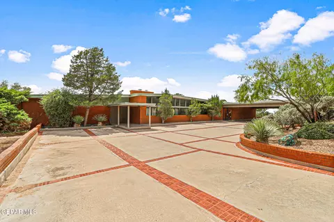 1209 Thunderbird Dr, El Paso, TX 79912