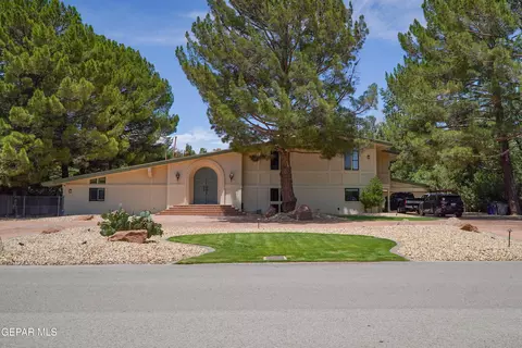 742 Coeur Dalene Cir, El Paso, TX 79922
