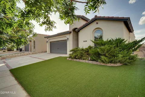13229 Pocklington Rd, El Paso, TX 79928