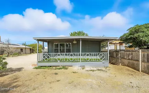 736 Palmer Pl, El Paso, TX 79928