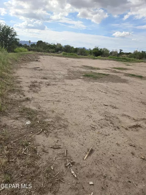131 Polo Inn Rd, El Paso, TX 79915
