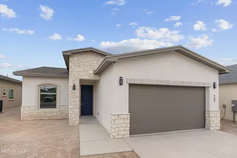 1112 Bronze Hill Ave, Santa Teresa, NM 88008