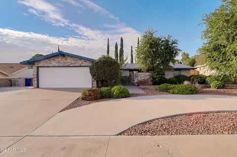 6513 Cresta Bonita Dr, El Paso, TX 79912