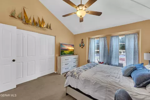 Bedroom - 1613 Poplar St, Anthony, TX 79821 photo 4 of 8