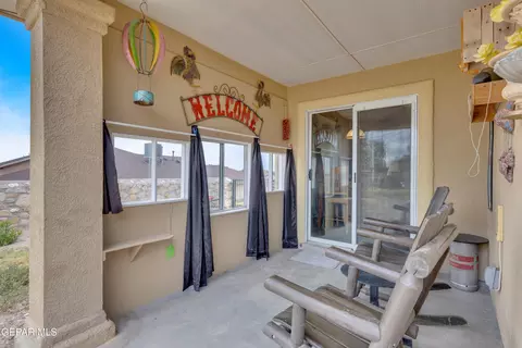 Exterior - 1613 Poplar St, Anthony, TX 79821 photo 2 of 5