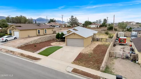 View/Area - 1613 Poplar St, Anthony, TX 79821 photo 3 of 6