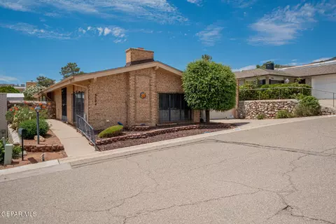 3204 High Point Dr, El Paso, TX 79904