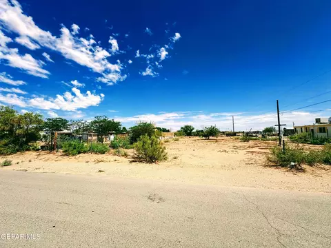 15031 Colonia Campo Rd, Clint, TX 79938