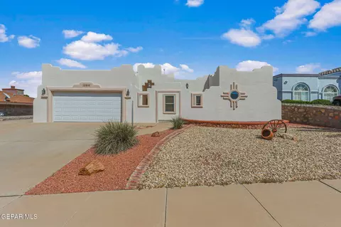10816 Loma De Amor Ln, El Paso, TX 79934