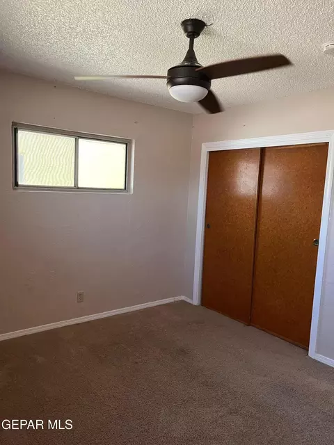 Bedroom - 252 Trinity Pl, El Paso, TX 79905 photo 4 of 6