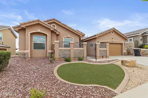 737 Colonial Bluff St, El Paso, TX 79928