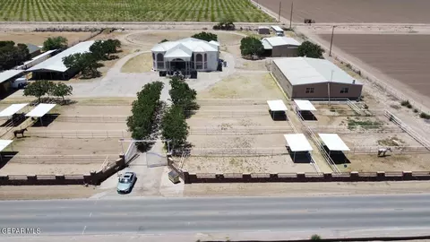 6651 Strahan Rd, El Paso, TX 79932