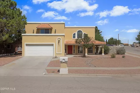 721 Patio Feliz Ln, El Paso, TX 79912