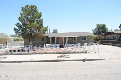 2636 Prestwick Rd, El Paso, TX 79925