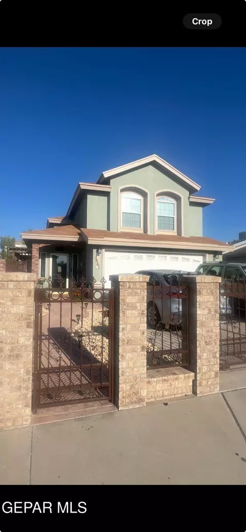 1661 Saint James St, El Paso, TX 79936