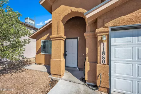 11880 Jim Webb Dr, El Paso, TX 79934