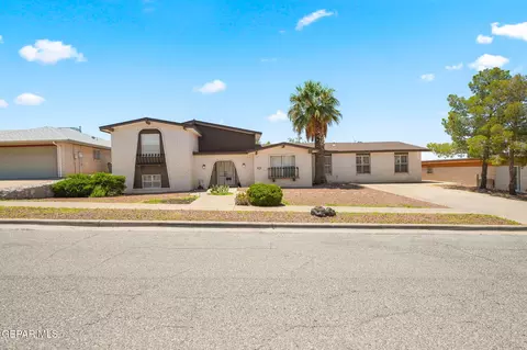 6416 Pino Real Dr, El Paso, TX 79912