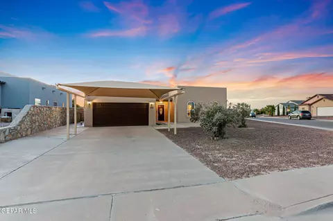 166 Red Legs Ct, Santa Teresa, NM 88008