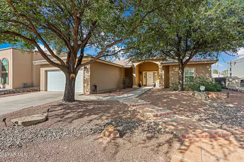 6019 Lourdes Rd, Santa Teresa, NM 88008