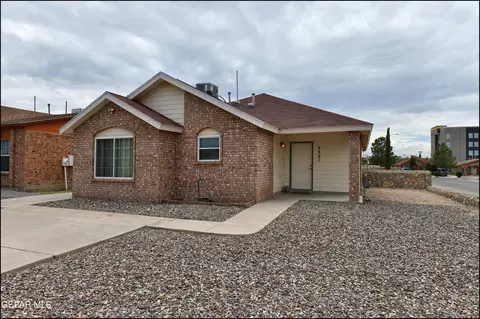 3521 Tierra Lisa Dr, El Paso, TX 79938
