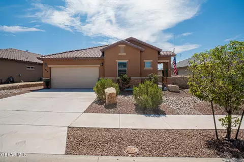 7876 Enchanted Path Dr, El Paso, TX 79911