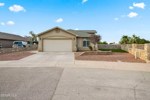 11519 Flor Liatris Dr, Socorro, TX 79927
