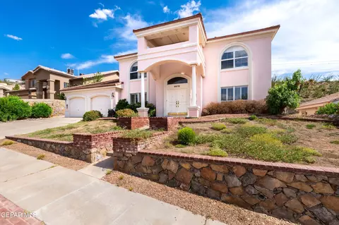 6272 Los Bancos Dr, El Paso, TX 79912