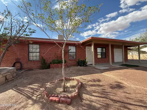 13373 Greendale, El Paso, TX 79928