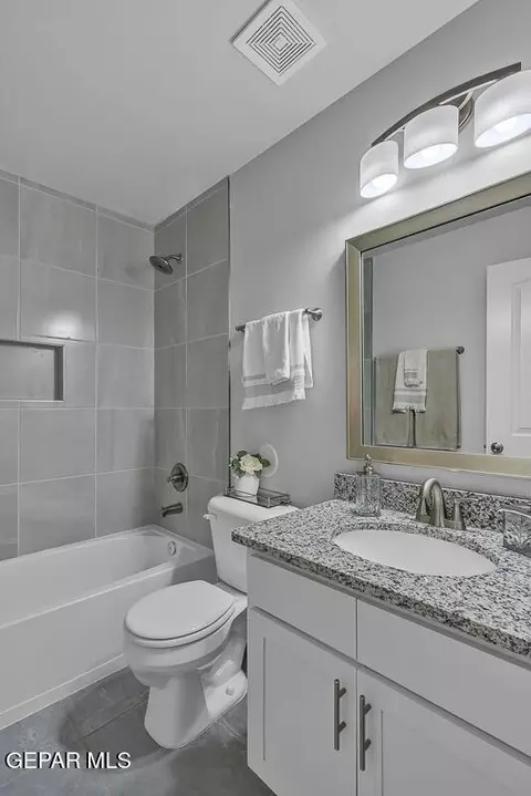 Bath - 15028 Function Ct, El Paso, TX 79938 photo 1 of 1