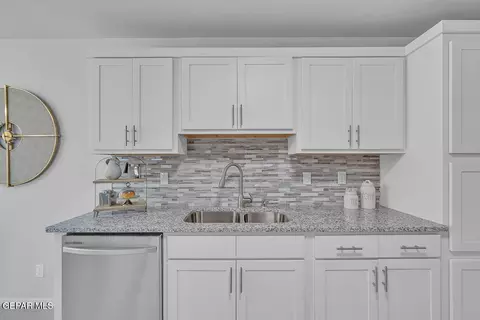 Kitchen - 15028 Function Ct, El Paso, TX 79938 photo 1 of 1
