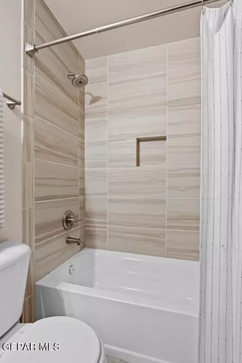 Bath - 15032 Function Ave, El Paso, TX 79938 photo 8 of 8