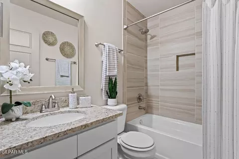 Bath - 15032 Function Ave, El Paso, TX 79938 photo 6 of 8