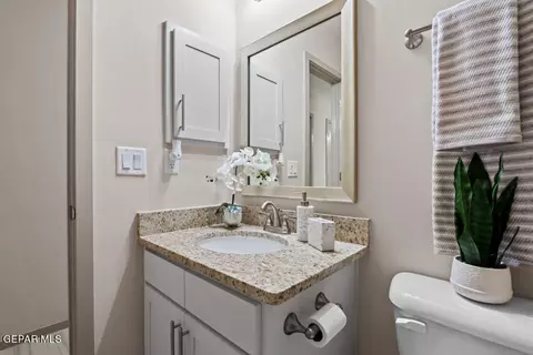 Bath - 15032 Function Ave, El Paso, TX 79938 photo 7 of 8