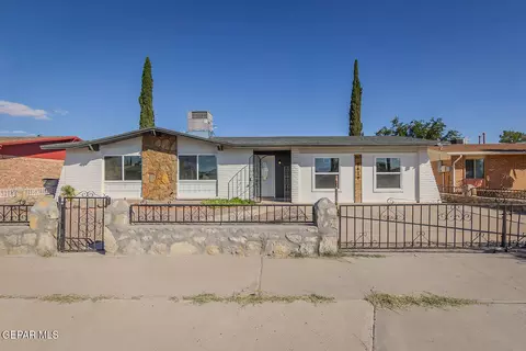 2820 Beachcomber Dr, El Paso, TX 79936