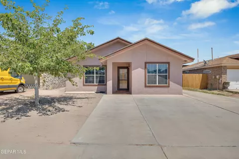 10361 Valle Rico Dr, El Paso, TX 79927