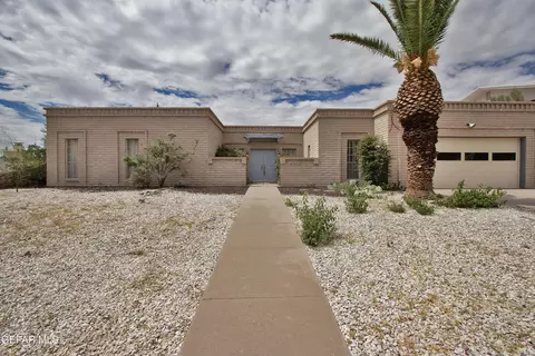 6217 Constellation Dr, El Paso, TX 79912