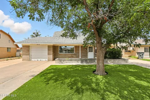 10113 Chezelle Dr, El Paso, TX 79925