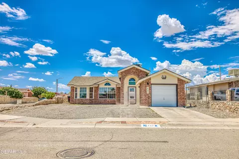 457 Von Bargen Dr, Horizon City, TX 79928