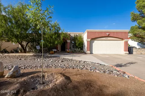 633 Rosinante Rd, El Paso, TX 79922