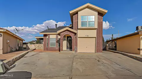 412 Minnesota Ct, Socorro, TX 79927