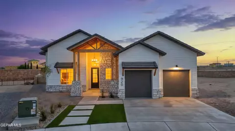 920 Sandhurst Pl, El Paso, TX 79928