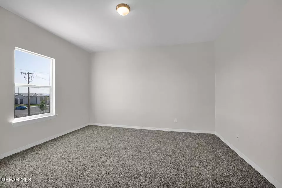 Bedroom - 12404 Fill Ball, El Paso, TX 79928 photo 4 of 6