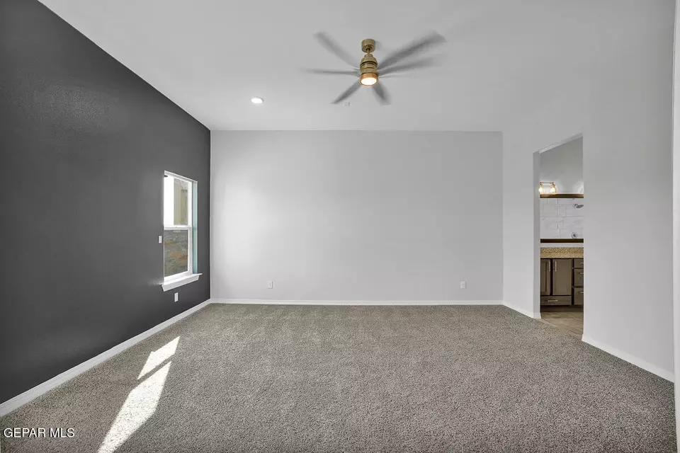 Living - 12404 Fill Ball, El Paso, TX 79928 photo 4 of 6
