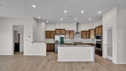 Kitchen - 12404 Fill Ball, El Paso, TX 79928 photo 1 of 3