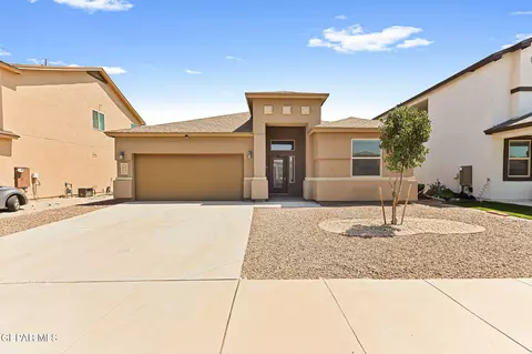 116 N Manzanita Dr, El Paso, TX 79928